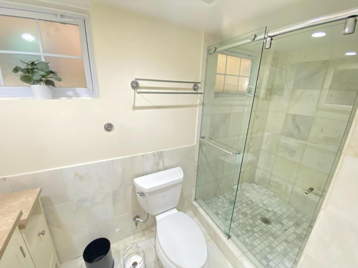 Comfy Basement Home 2 Bdrm1Den 3Queen Beds Distrito de Colúmbia Exterior foto