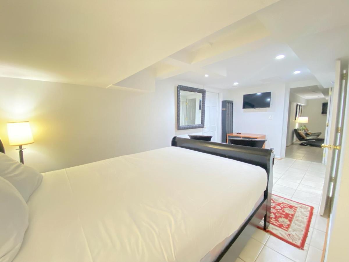 Comfy Basement Home 2 Bdrm1Den 3Queen Beds Distrito de Colúmbia Exterior foto